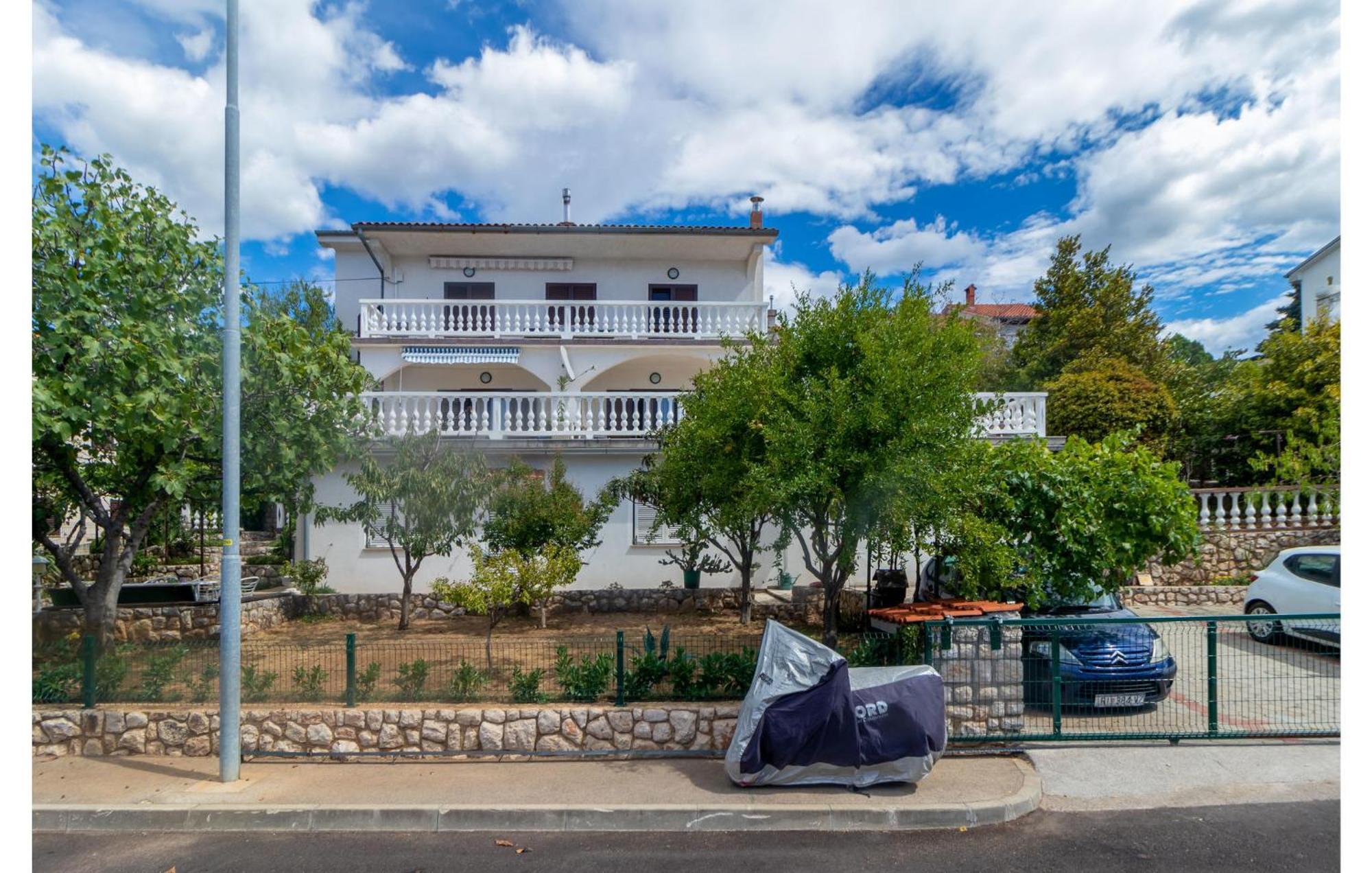 3 Bedroom Awesome Apartment In Novi Vinodolski Εξωτερικό φωτογραφία