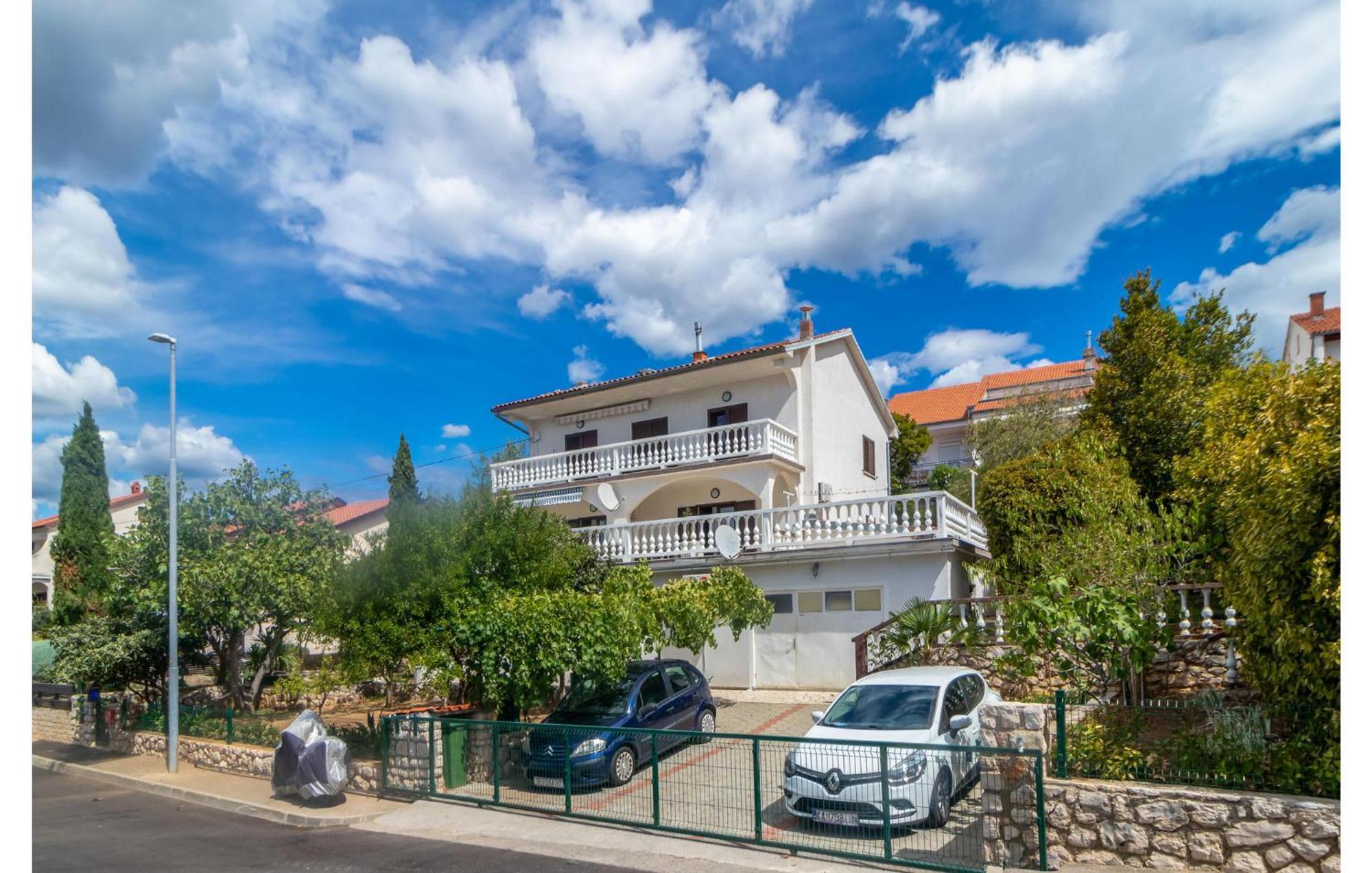 3 Bedroom Awesome Apartment In Novi Vinodolski Εξωτερικό φωτογραφία