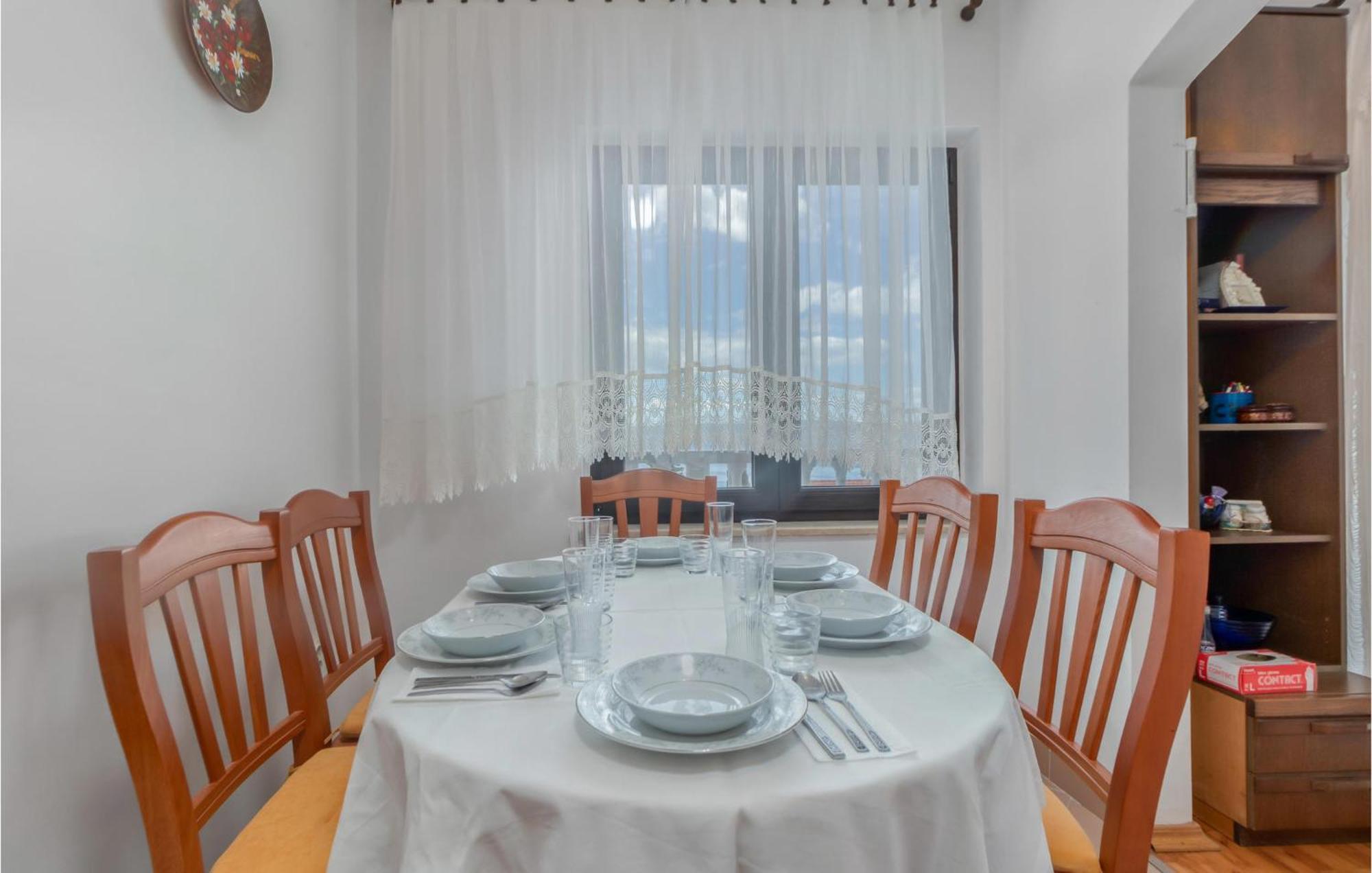 3 Bedroom Awesome Apartment In Novi Vinodolski Εξωτερικό φωτογραφία